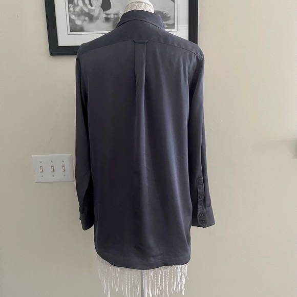 Banana Republic blouse zize S runs bigger like M good condition - Picture 8 of 13